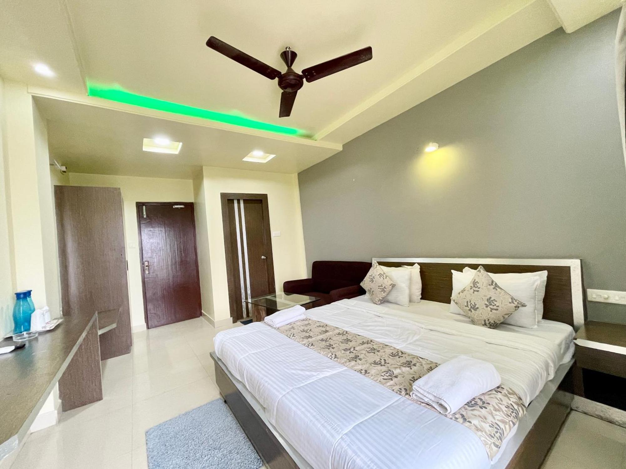 Hotel Trends In Puri Exterior foto